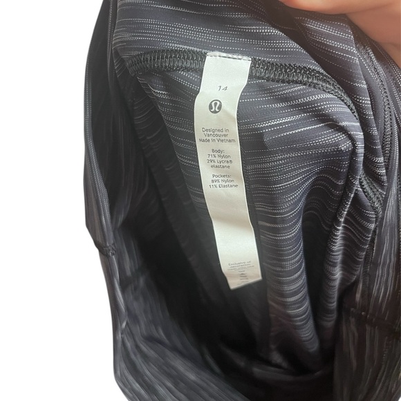 Lululemon Power Thru High-Rise leggings 27” heathered black size 14 - Picture 7 of 7